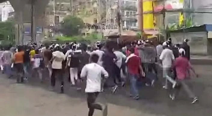 চট্টগ্রামে মাথায় কাফনের কাপড় বেঁধে যুবলীগের মিছিল, ভিডিও ভাইরাল