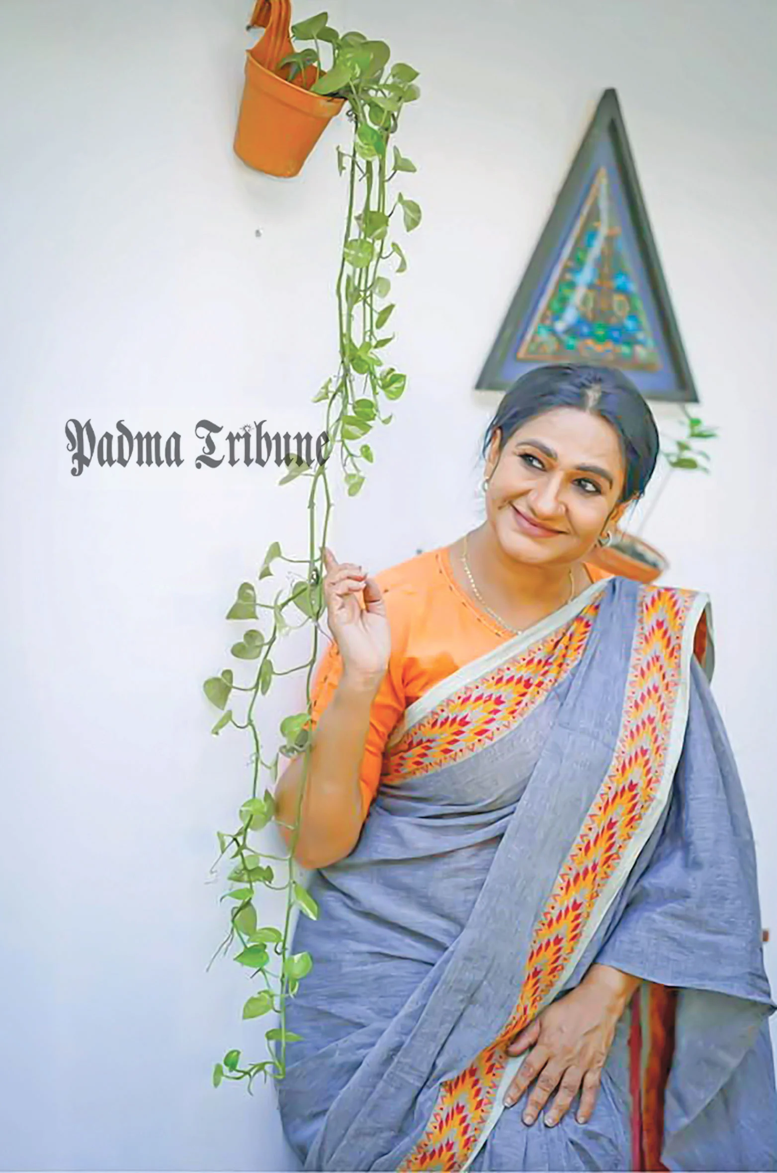 ওটিটি নয়, নাটকেই ভালো আছেন মনিরা মিঠু