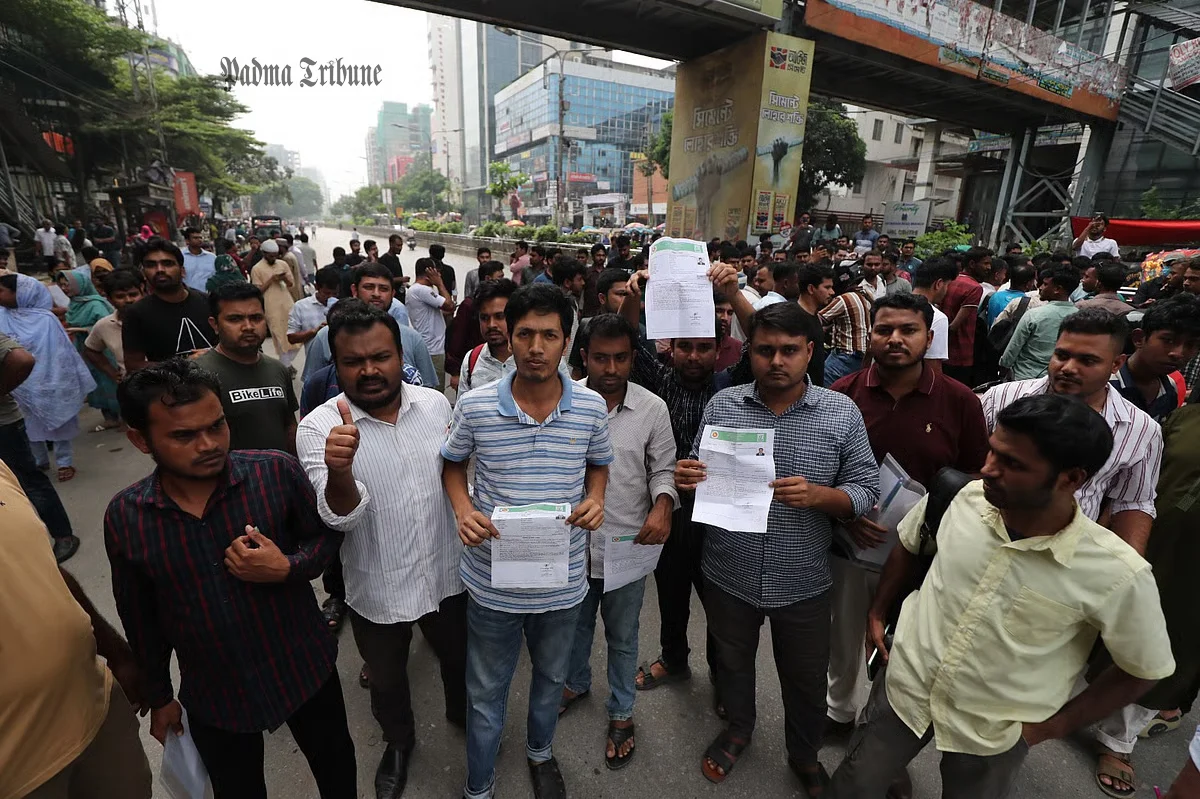 যুব উন্নয়নের পরীক্ষা শেষ মুহূর্তে বাতিল, ক্ষতিপূরণের দাবি ৩ লাখ চাকরিপ্রার্থীর