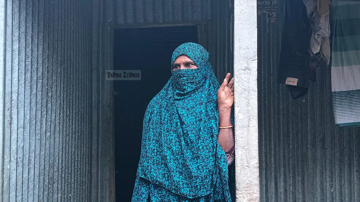 ফ্যামিলি কার্ডের কথা বলে বিধবার টিপসই নেওয়া হয়, পরে জানলেন ‘বিয়ে হয়ে গেছে’