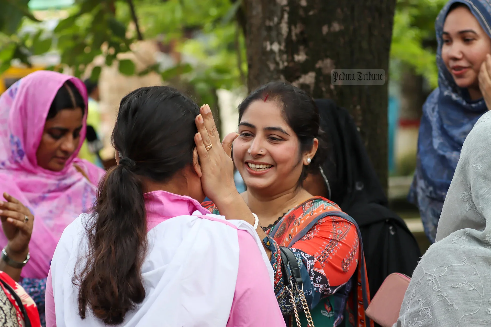 কাঙ্ক্ষিত ফলাফলের আনন্দ। সরকারি বালিকা উচ্চবিদ্যালয়, বরিশাল, ১০ আগস্ট